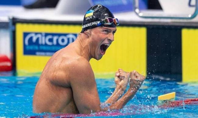 Украинский пловец Романчук побил рекорд Олимпийских игр и вышел в финал фото