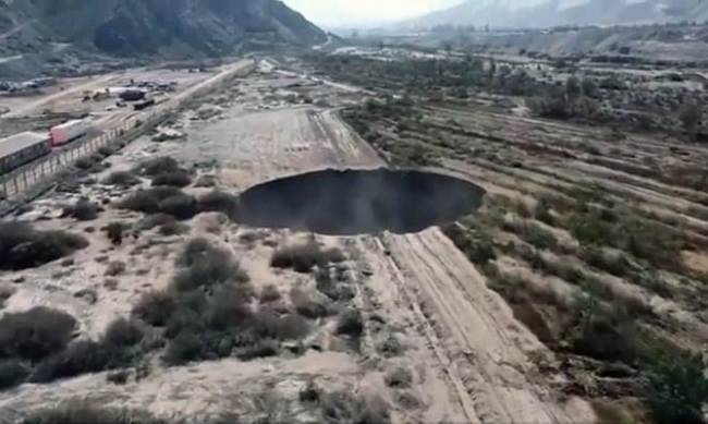W Chile była ogromna dziura w ziemi - wideo фото