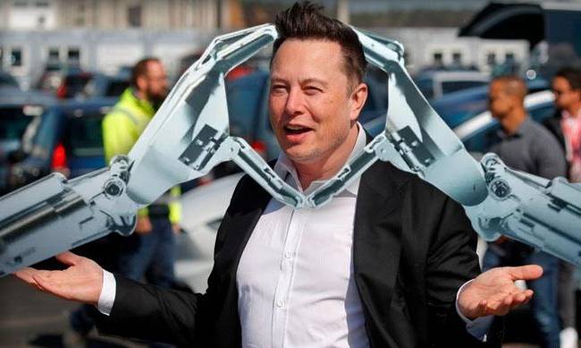 Elon Musk wyznaczył datę prezentacji pierwszego humanoidalnego robota Tesli Optimus фото