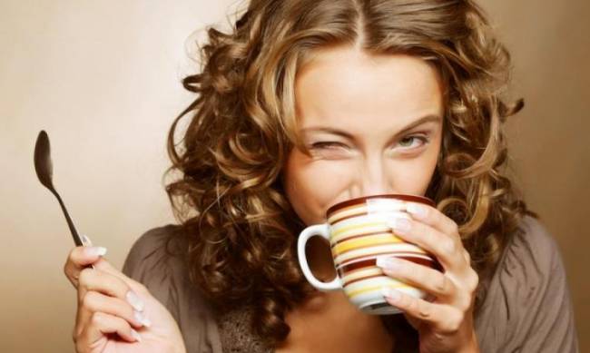 Czy herbata powoduje euforię i kto jest «pijącym herbatę» фото