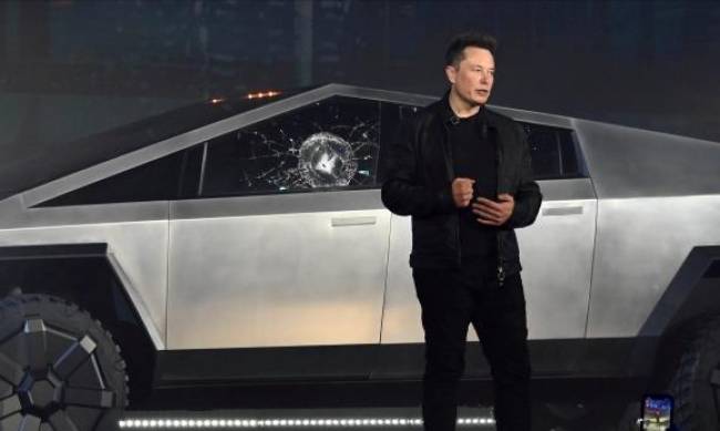 Tesla ponownie przełożyła rozpoczęcie produkcji pickupa Cybertruck фото