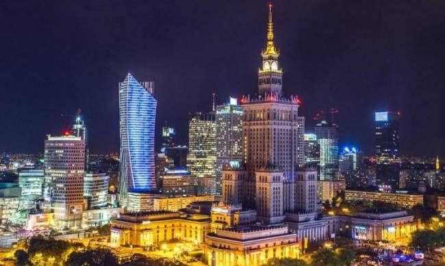 Warszawa znajduje się w pierwszej piątce miast wybieranych przez ludzi w poszukiwaniu szczęśliwego życia фото