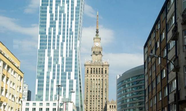 Warszawa zajmuje 4. miejsce w rankingu najlepszych europejskich stolic dla turystyki фото