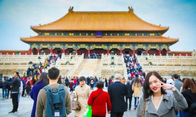 Chiny znoszą wizy krótkoterminowe dla obywateli Polski фото